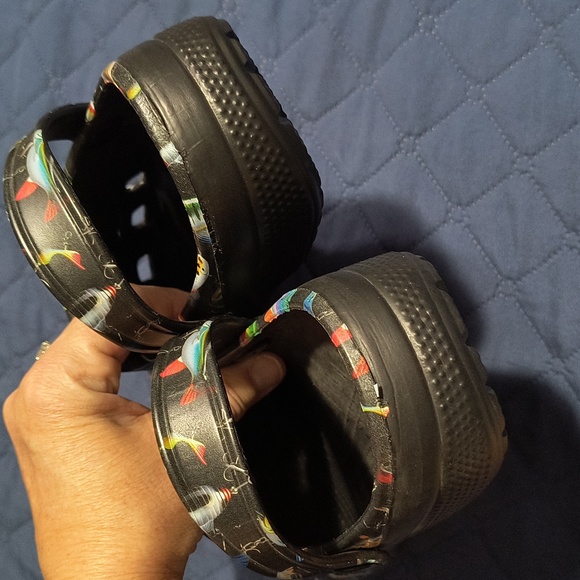 Colorful Fish Print Clogs - Picture 7 of 8